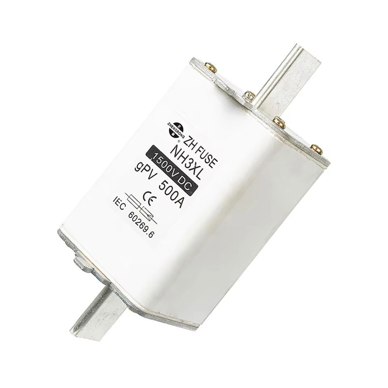 Perché il fusibile da 500 A gPV 1500 V CC è essenziale per la moderna protezione dell'energia solare?